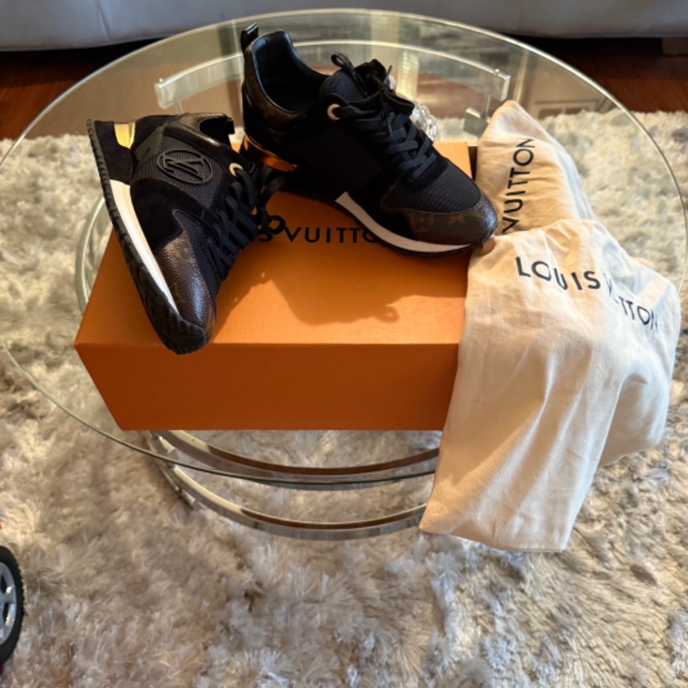 Women's Black Louis Vuitton Sneakers 37.5 - Picture 4 of 5